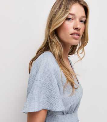 Light Blue Crinkle Texture Frill Sleeve V Neck Midi Dress