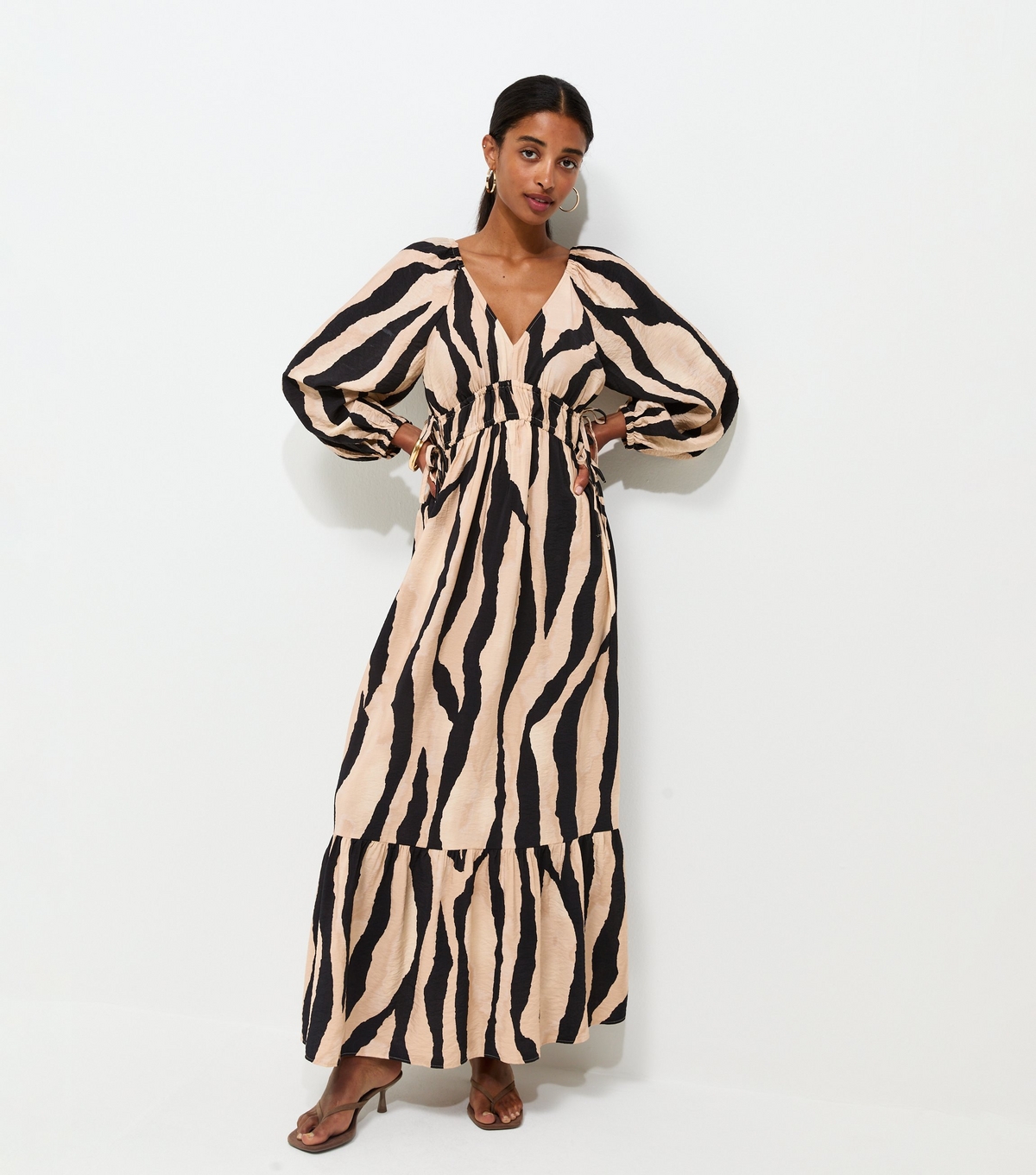 Women's Brown Abstract Print V-Neck Smock Midi Dress New Look
