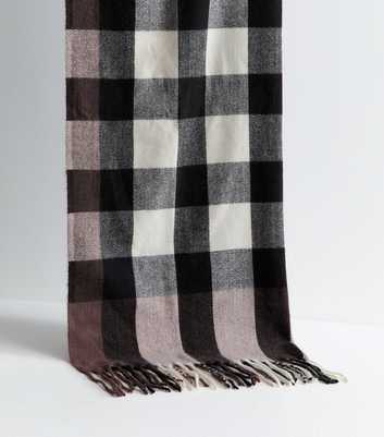 Black Check Pattern Knitted Fringe Scarf
