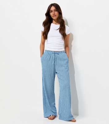 Petite Blue Crinkle Texture Striped Wide Leg Trousers