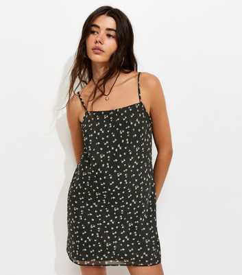 Black Ditsy Print Crinkle Texture Mini Dress