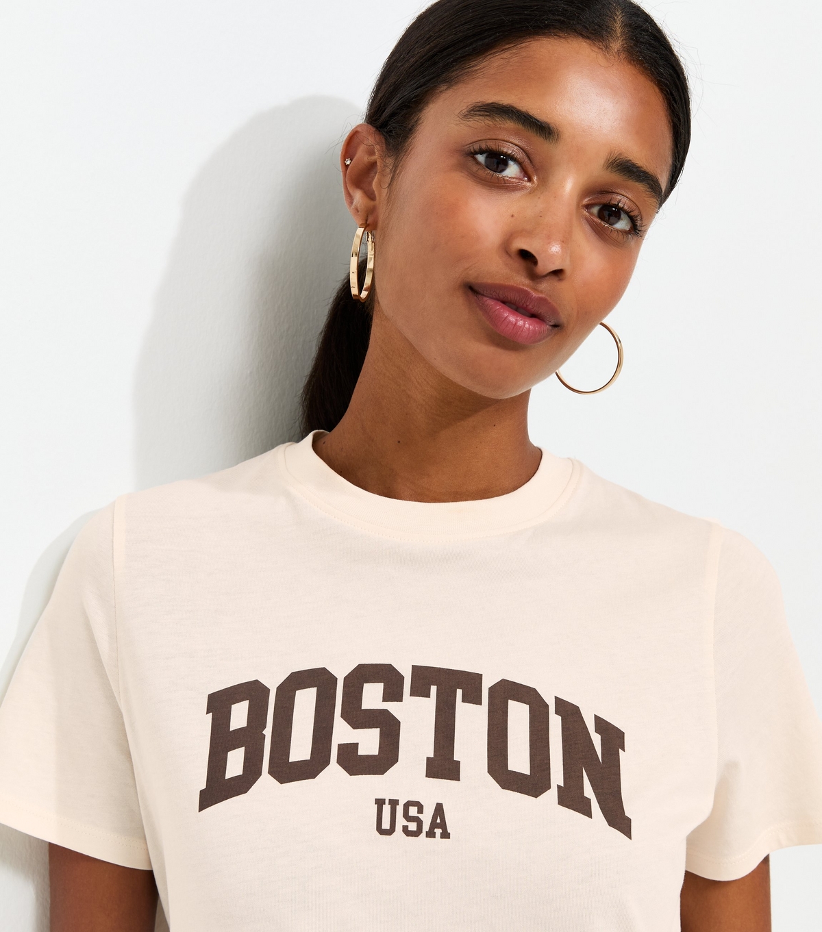 Women's Cream Cotton Boston Print Relaxed Fit T-Shirt New Look