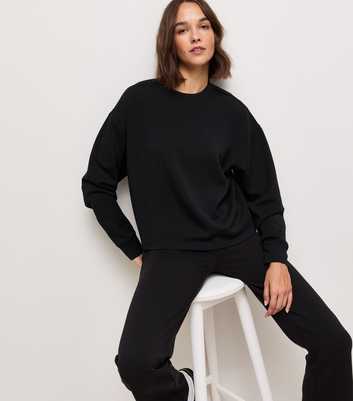 Premium Black Relaxed Crew Neck Sweatshirt