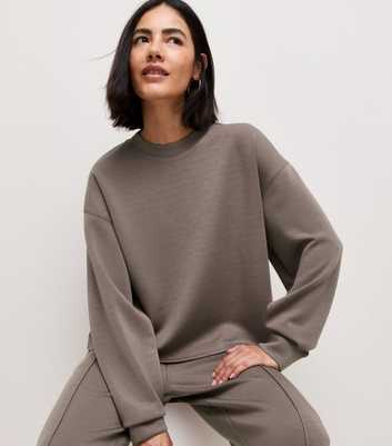 Premium Stone Relaxed Crew Neck Sweatshirt