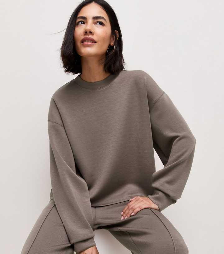 Premium Stone Relaxed Crew Neck Sweatshirt