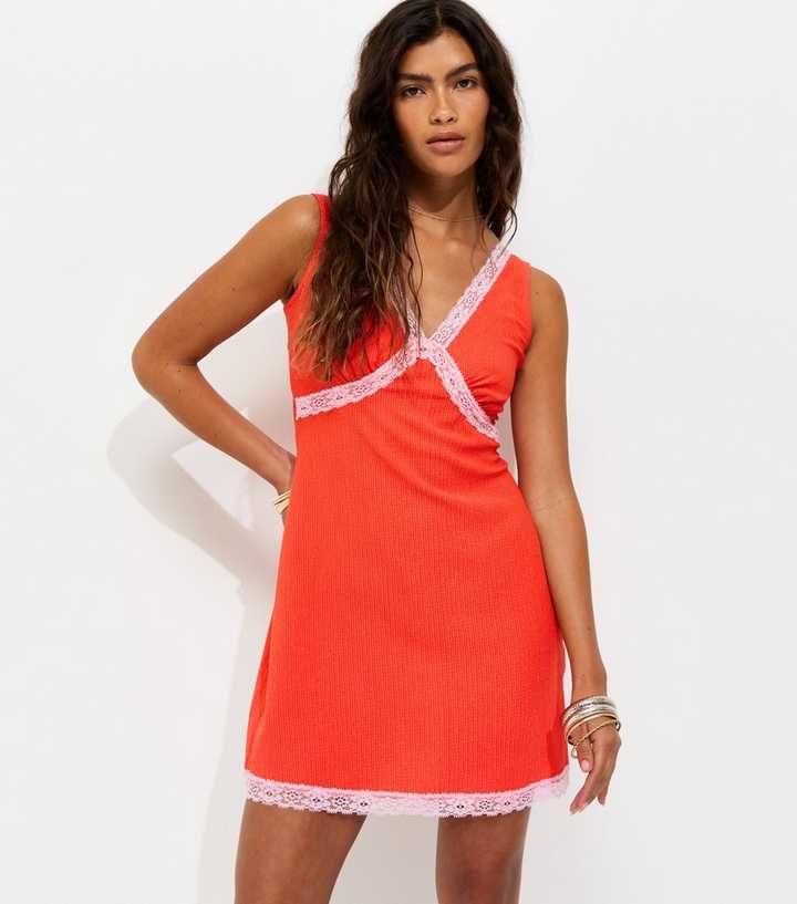 Bright Red Crinkle Texture V-Neck Lace Trim Mini Dress
