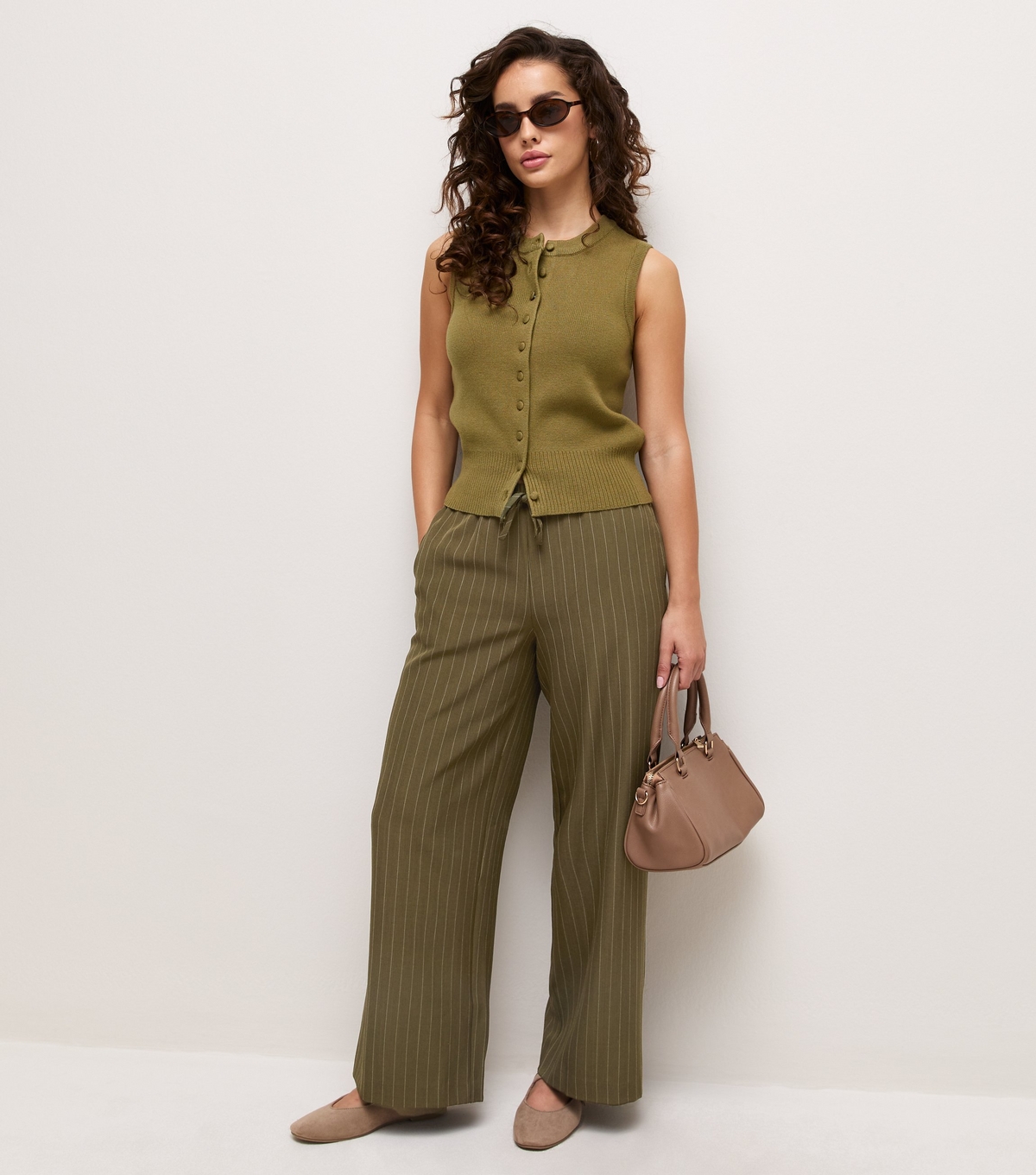 Women's Petite Green Woven Pinstripe Wide Leg Tailored Trousers New Look