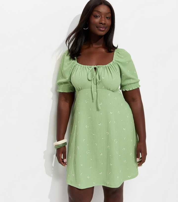 Curves Green Ditsy Pattern Milkmaid Crinkle Texture Mini Dress