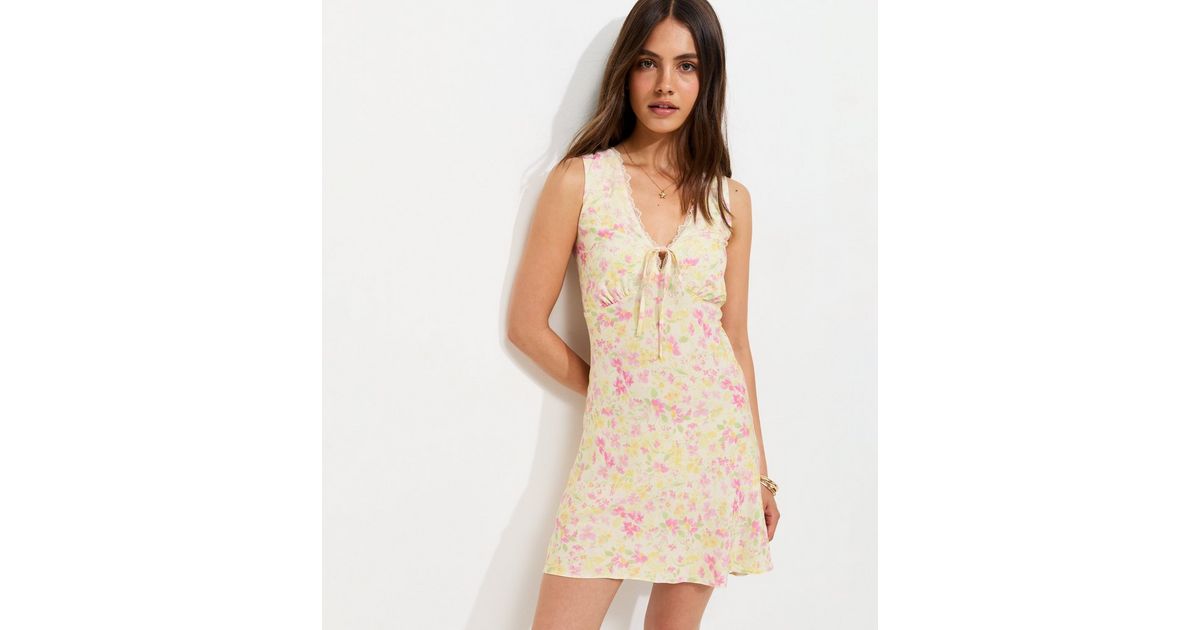 Cream Floral Print Lace Trim Mini Dress