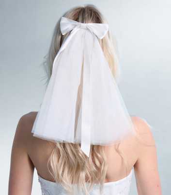 Public Desire White Mesh Clip On Veil With Bow