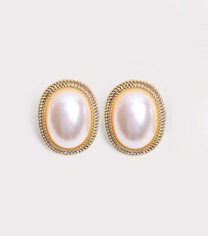 Gold Tone Vintage Style Faux Pearl Stud Earrings