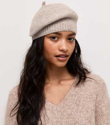 Oatmeal Rib Trimmed Beret