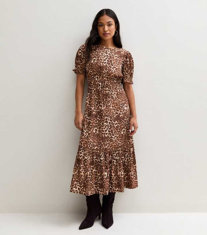 Petite Brown Crepe Leopard Print Short Sleeve Midi Dress