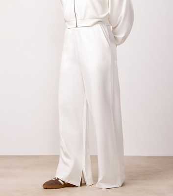 Gym King Cream Victory Straight Leg Joggers