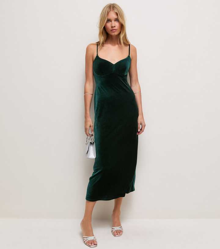green midi velvet dress Dark Sweetheart Neck Strappy Main Fabric Content:68% POLYESTER