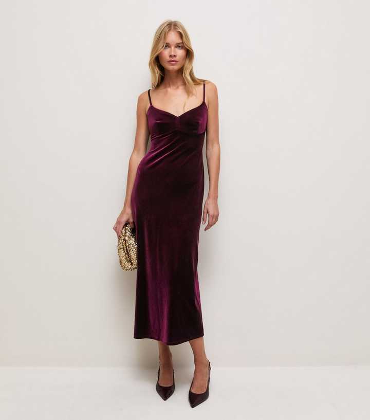 Dark Burgundy Velvet Sweetheart Neck Strappy Midi Dress