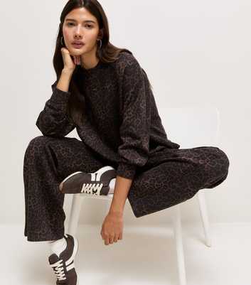 Premium Brown Leopard Print Sweatshirt