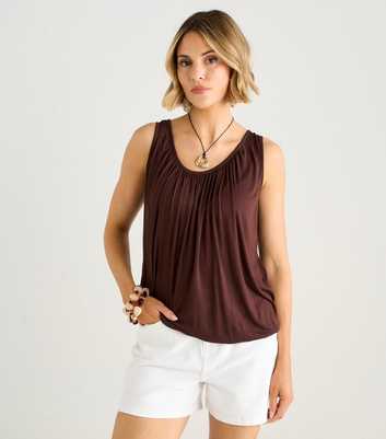 Gini London Brown Round Neck Sleeveless Vest Top