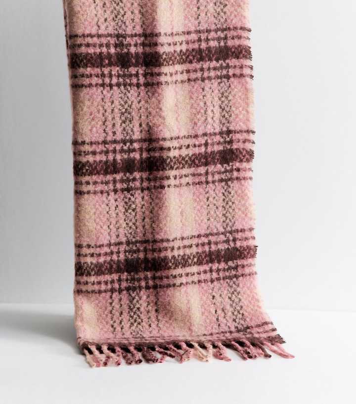 Pink Check Pattern Knitted Fringed Scarf