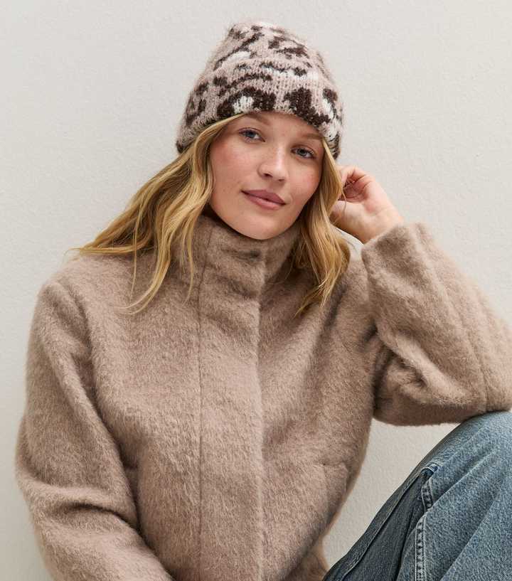 Brown Leopard Pattern Knitted Beanie