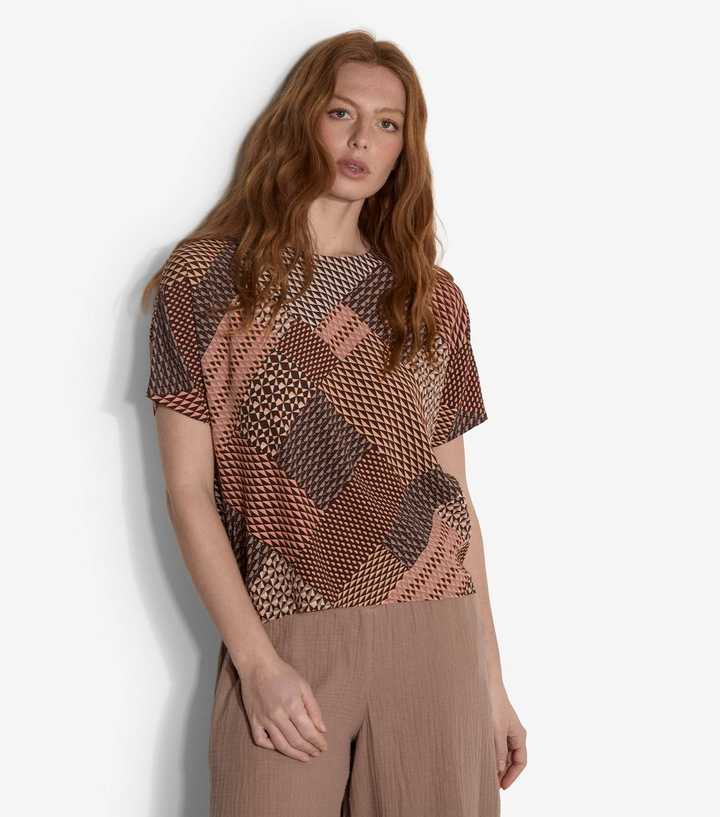 Apricot Brown Geometric Patchwork Print T-Shirt