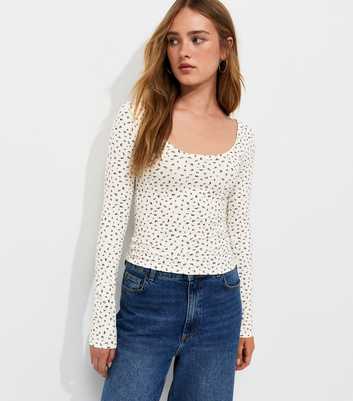 Cream Ditsy Floral Long Sleeve Scoop Neck Top