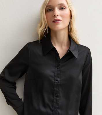 Petite Black Satin Cropped Shirt