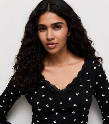 Black Cotton Floral Lace Trim V Neck Long Sleeve Top