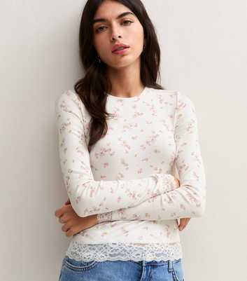 Cream Lace Trim Floral Print T-Shirt with Cotton