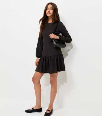 Black Crinkle Texture Crew Neck Frill Mini Dress