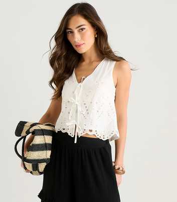 Gini London White Cotton Broderie Anglaise Tie Front Waistcoat