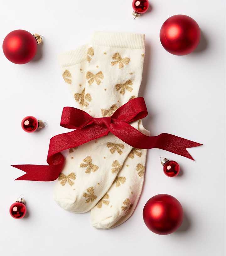 Cream Cotton Rich Christmas Sparkle Bow Ankle Socks