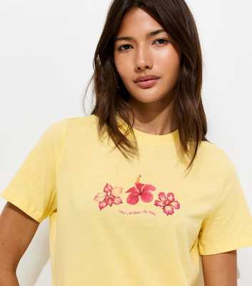 Light Yellow Cotton Hibiscus Print Relaxed T-Shirt