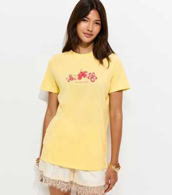 Light Yellow Cotton Hibiscus Print Relaxed T-Shirt