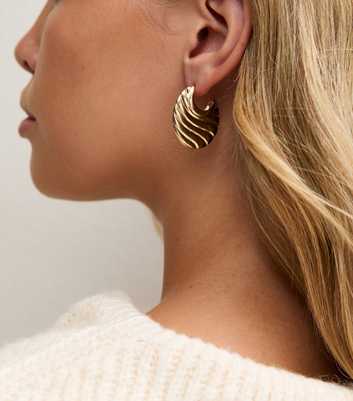 Gold Tone Ridged Flat Hoop Earrings