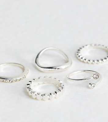 Pack of 5 Silver Tone Textured Diamant?� Rings