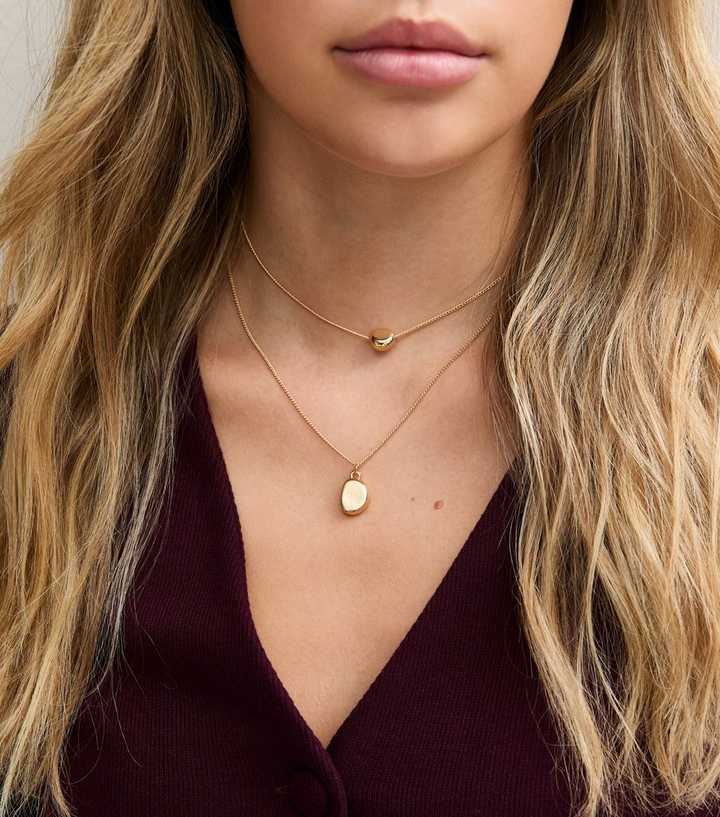 Gold Tone 2 Layer Pebble Pendant Necklace