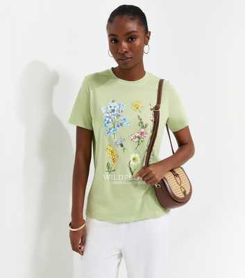 Light Green Cotton Wildflower Crew Neck T-Shirt