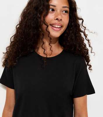 Girls Black Cotton Rich Relaxed Crew Neck T-Shirt