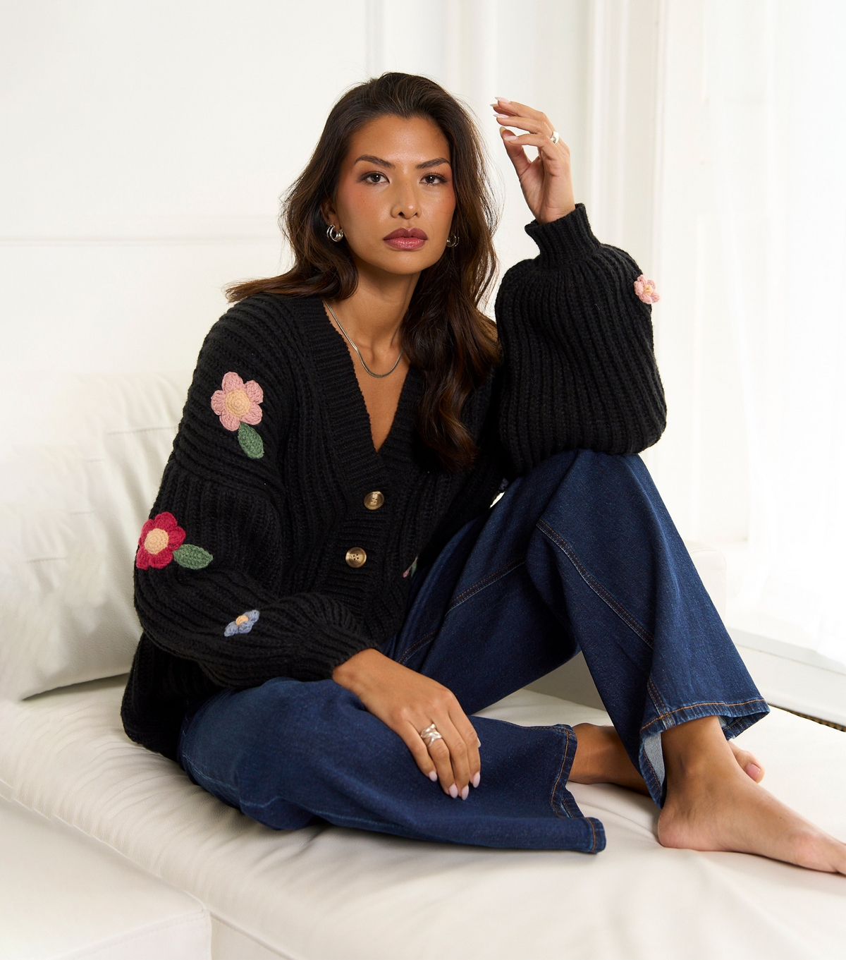 Gini London Women's Black 3D Floral Chunky Knit Cardigan Large - Image 3