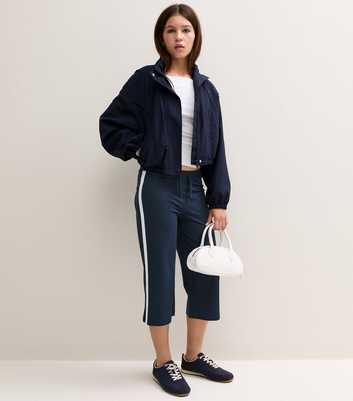 Girls Navy Mid Rise Capri Joggers